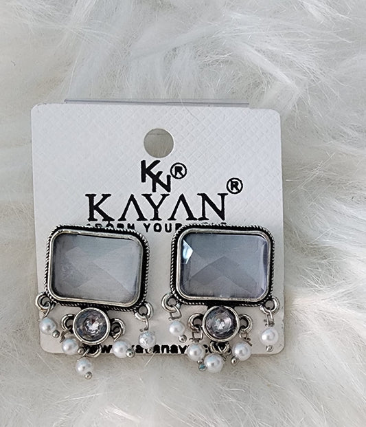 Kayan Rectangle Pearl Bead Studs
